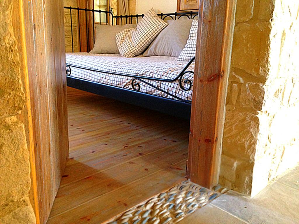Lofou Traditional Stone House Екстериор снимка