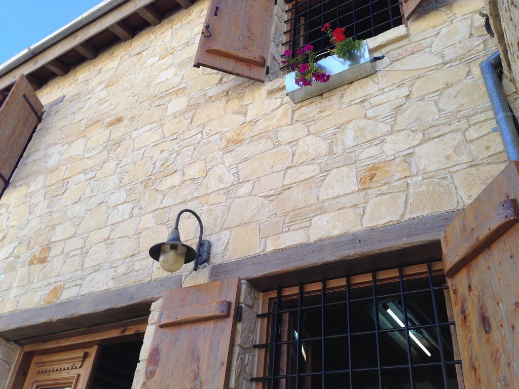 Lofou Traditional Stone House Екстериор снимка