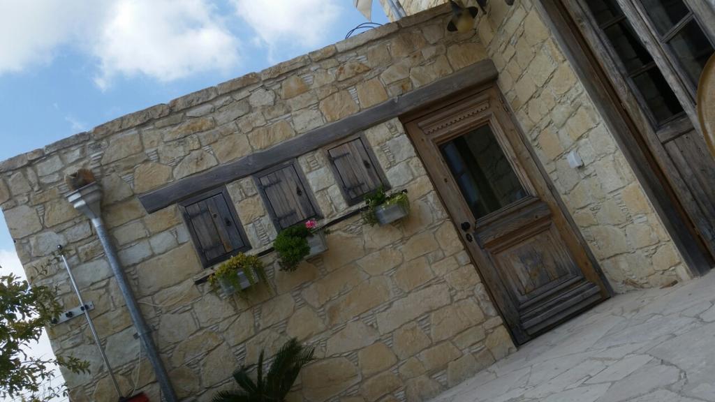 Lofou Traditional Stone House Екстериор снимка